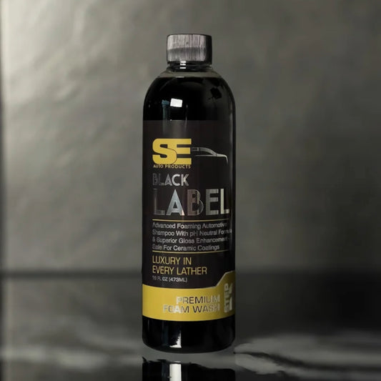 SE Auto Products Black Label premium foam wash bottle, pH-neutral automotive shampoo safe for ceramic coatings and waxed vehicles.